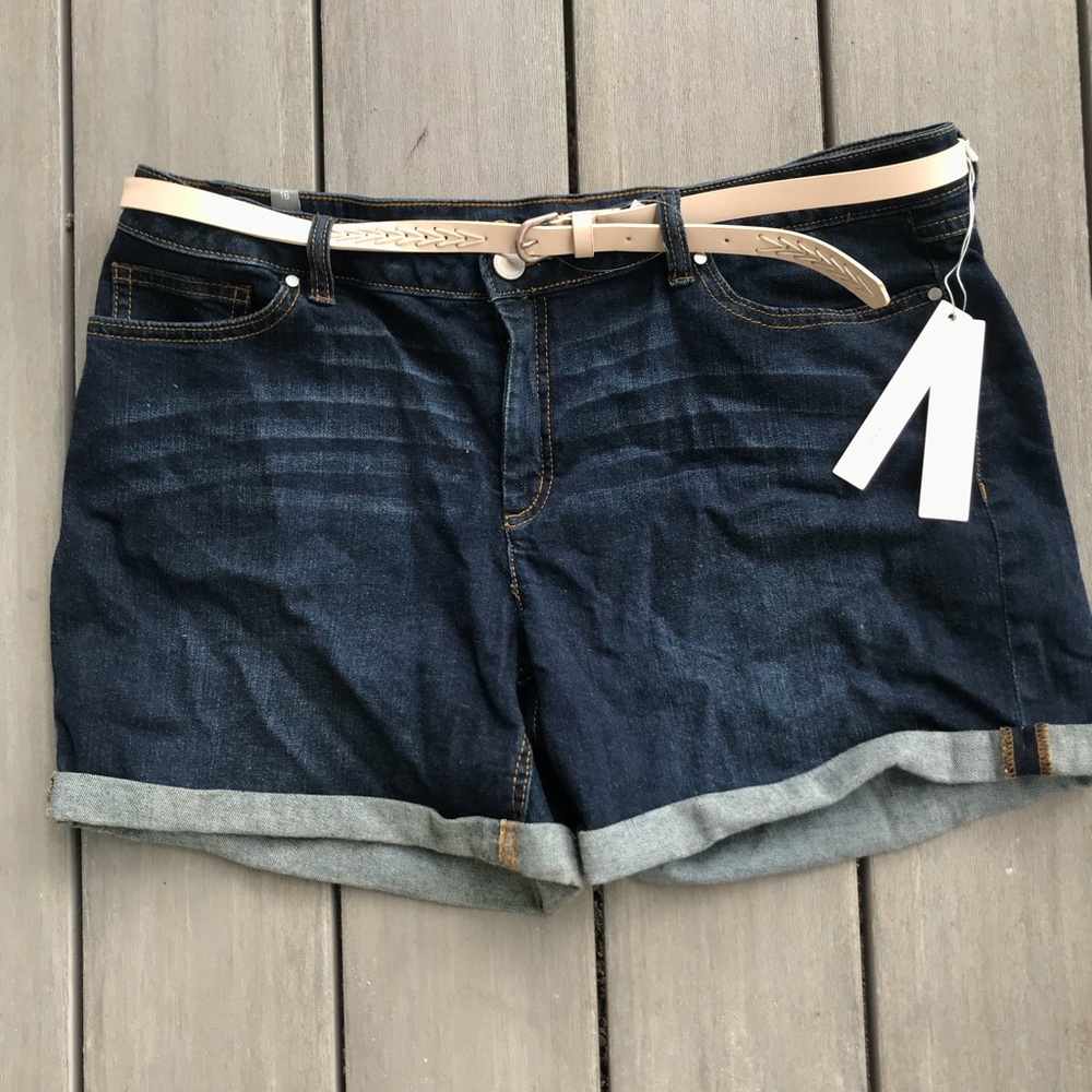 NWT Lauren Conrad Denim Shorts Belt Plus Size